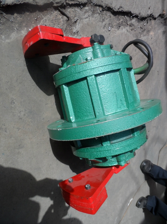 振動(dòng)電機(jī)