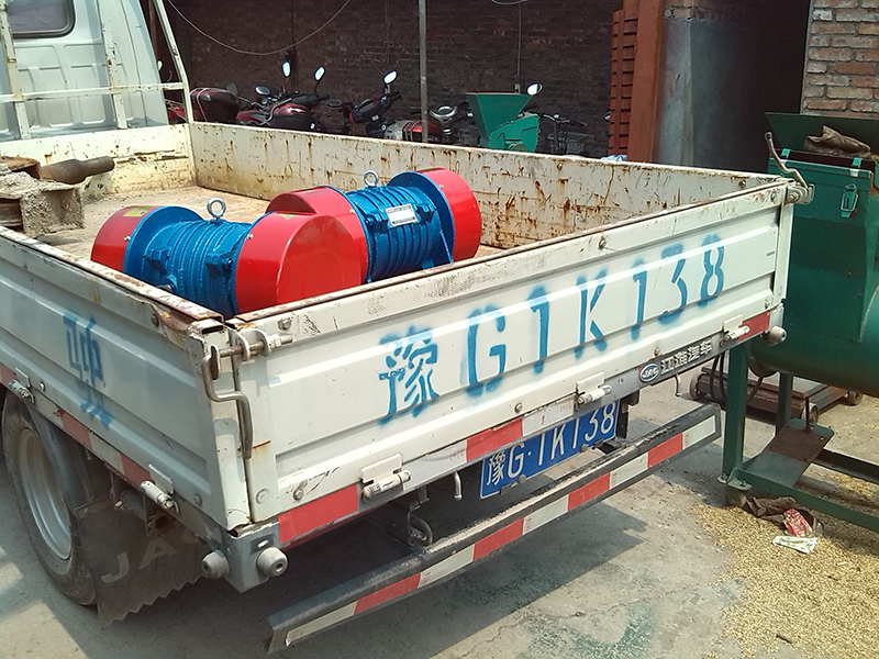 振動(dòng)電機(jī)