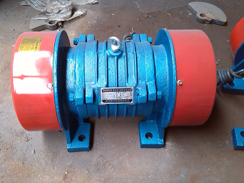 振動(dòng)電機(jī)