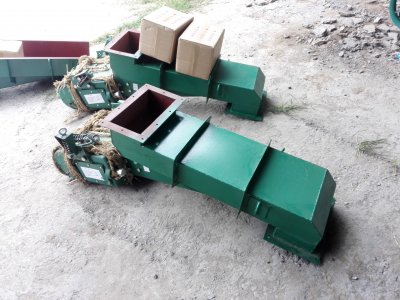 化工廠(chǎng)用振動(dòng)給料機(jī)，封閉式電磁振動(dòng)給料機(jī)